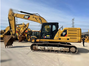 Ekskavator perayap CATERPILLAR 320