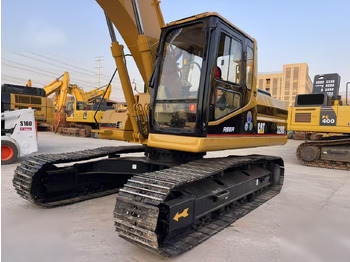 Ekskavator perayap CATERPILLAR 320BL: gambar 3