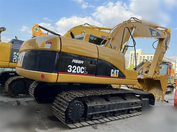 Ekskavator perayap CATERPILLAR 320CL
