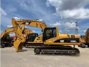 Ekskavator perayap CATERPILLAR 320CL