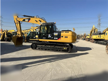 Ekskavator perayap CATERPILLAR 323D