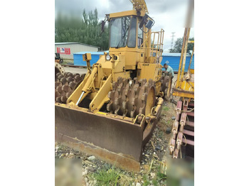 Pemadat CATERPILLAR 815B: gambar 5