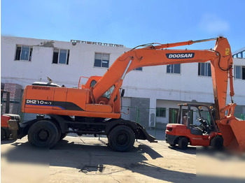 Ekskavator roda DOOSAN DH210W-7