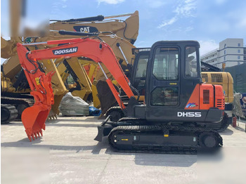 Ekskavator mini DOOSAN DH55-V