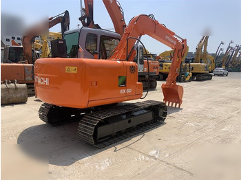 Ekskavator perayap HITACHI EX60