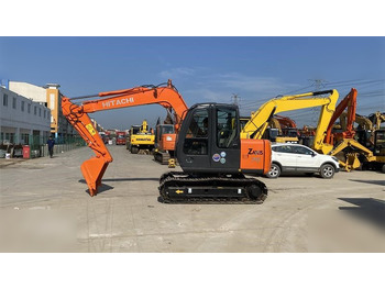 Ekskavator perayap HITACHI ZX70