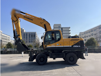 Ekskavator roda HYUNDAI
