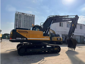 Ekskavator perayap HYUNDAI ROBEX 220 LC-9S: gambar 2