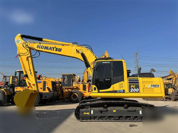 Ekskavator perayap KOMATSU PC200-8