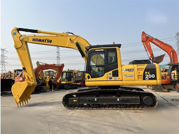 Ekskavator perayap KOMATSU PC200