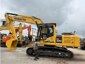 Ekskavator perayap KOMATSU PC220-8