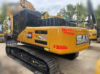 Ekskavator perayap SANY