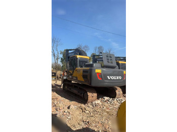Ekskavator perayap VOLVO EC210: gambar 2