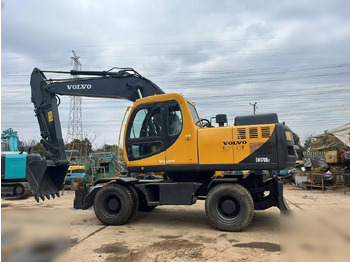 Ekskavator roda VOLVO