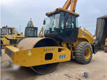 Pemadat XCMG XS143J: gambar 3
