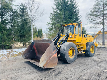 Wheel loader VOLVO L90
