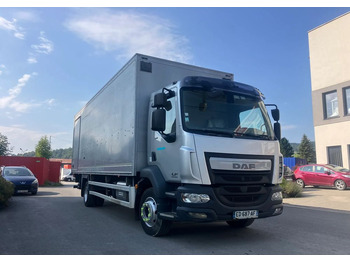 Truk box DAF LF 180