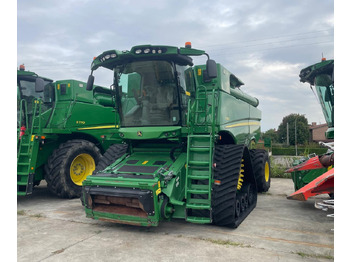 Pemanen gabungan JOHN DEERE S780