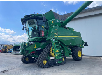 Pemanen gabungan JOHN DEERE T560
