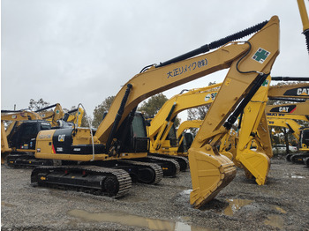 Ekskavator perayap CATERPILLAR 320D
