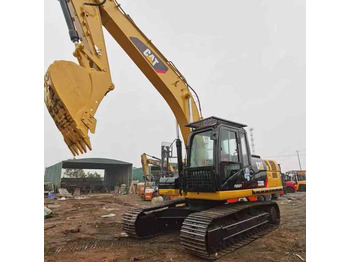 Ekskavator CATERPILLAR 320D