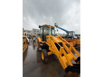 Ekskavator JCB 3CX: gambar 4