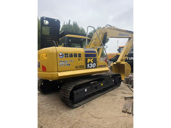 Ekskavator perayap KOMATSU PC130