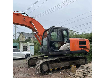 Ekskavator HITACHI ZX200