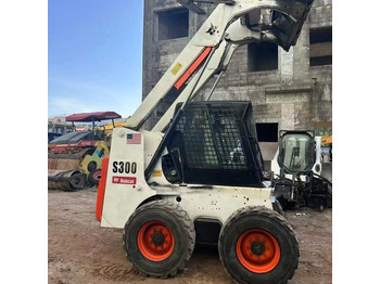 Skid steer BOBCAT S300