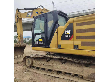 Ekskavator perayap CATERPILLAR 320GC