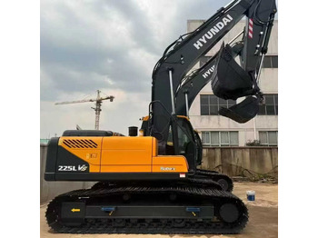 Ekskavator HYUNDAI