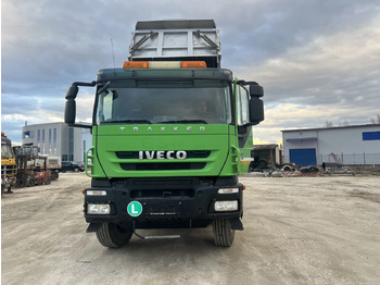 Truk jungkit Iveco Trakker 8х4, Нов внос: gambar 4 Truk jungkit Iveco Trakker 8х4, Нов внос: gambar 4