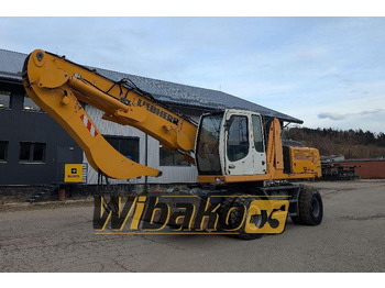 Ekskavator roda LIEBHERR A 924