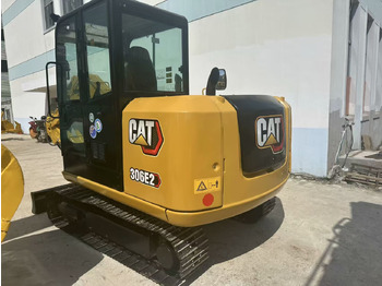 Ekskavator perayap CATERPILLAR 306E2