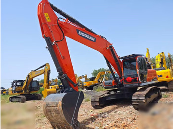 Ekskavator perayap DOOSAN DX300LC