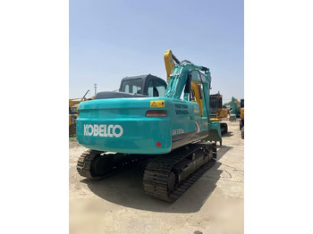 Ekskavator perayap KOBELCO