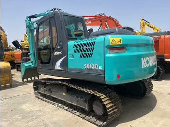 Ekskavator perayap KOBELCO