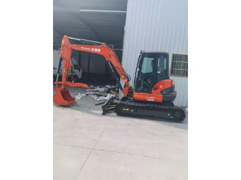 Ekskavator mini KUBOTA