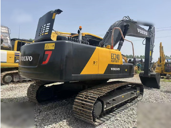 Ekskavator perayap VOLVO EC240