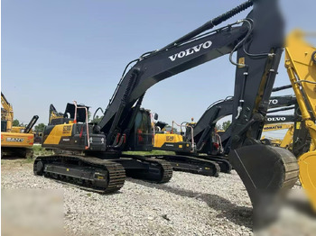 Ekskavator perayap VOLVO EC300
