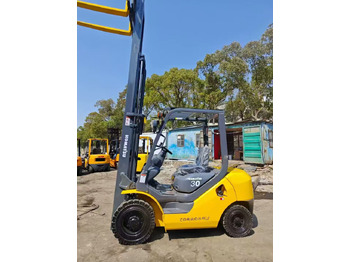 Ekskavator KOMATSU