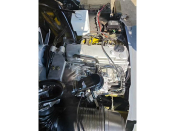 Ekskavator baru komatsu FD50: gambar 5