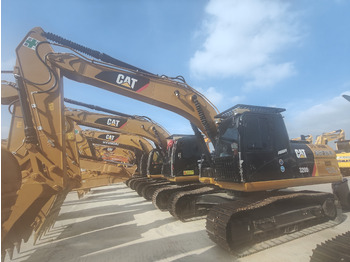 Peralatan konstruksi CATERPILLAR