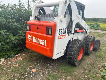 Skid steer Second Hand   BOBCAT S300 Skid-steer Loader with Very Good Performance Is for Sale at a Low Price: gambar 5