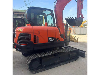 Ekskavator perayap DOOSAN DX60