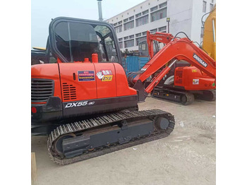 Ekskavator perayap DOOSAN DX55