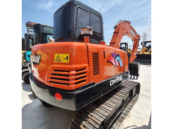 Ekskavator perayap DOOSAN DH55