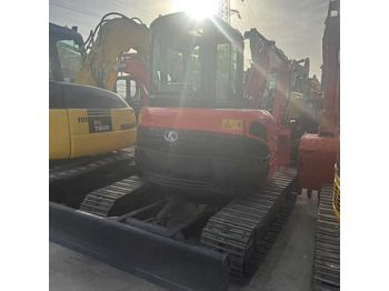 Ekskavator perayap KUBOTA