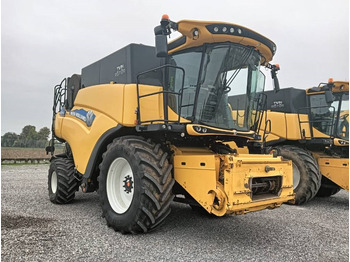 Pemanen gabungan NEW HOLLAND CR series
