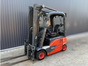 Forklift listrik FENWICK
